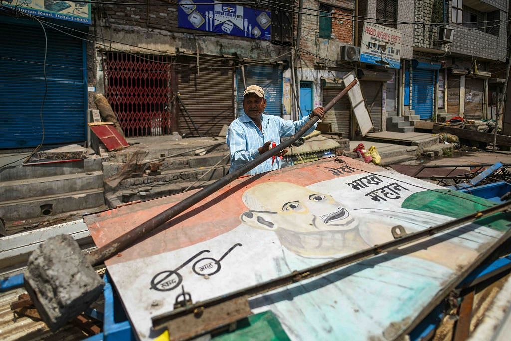 जहांगीरपुरी में बढ़ रही है 'आप' को लेकर नाराजगी, लोगों की शिकायत - 'मुसीबत के वक्त साथ छोड़ गए 'छोटा मोदी केजरीवाल'