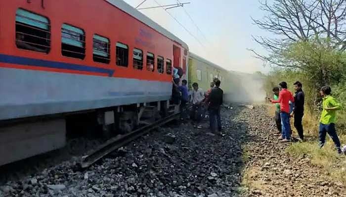 आंध्र प्रदेश में दर्दनाक हादसा: कोनार्क एक्सप्रेस ने 5 लोगों को कुचला, मौके पर ही हुई मौत
