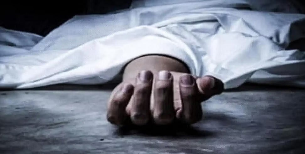 उत्तर प्रदेश में एक और अन्नदाता ने तोड़ा दम, पेड़ से लटका मिला किसान का शव, जांच में जुटी पुलिस