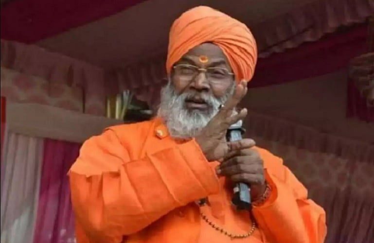 BJP सांसद साक्षी महाराज ने किया भड़काऊ पोस्ट, लोगों से बोतलें और तीर जमा करने को कहा