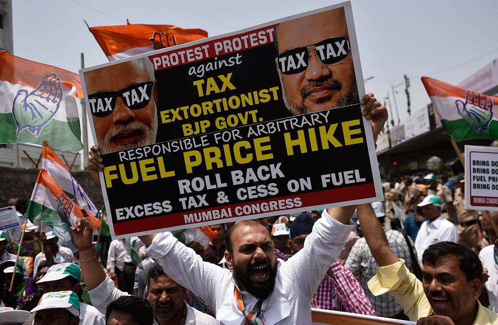 आकार पटेल का लेख: बेकाबू महंगाई और बेरोजगारी, फिर भी जनता खामोश, यह विपक्ष की नाकामी है या सत्तापक्ष की कलाकारी