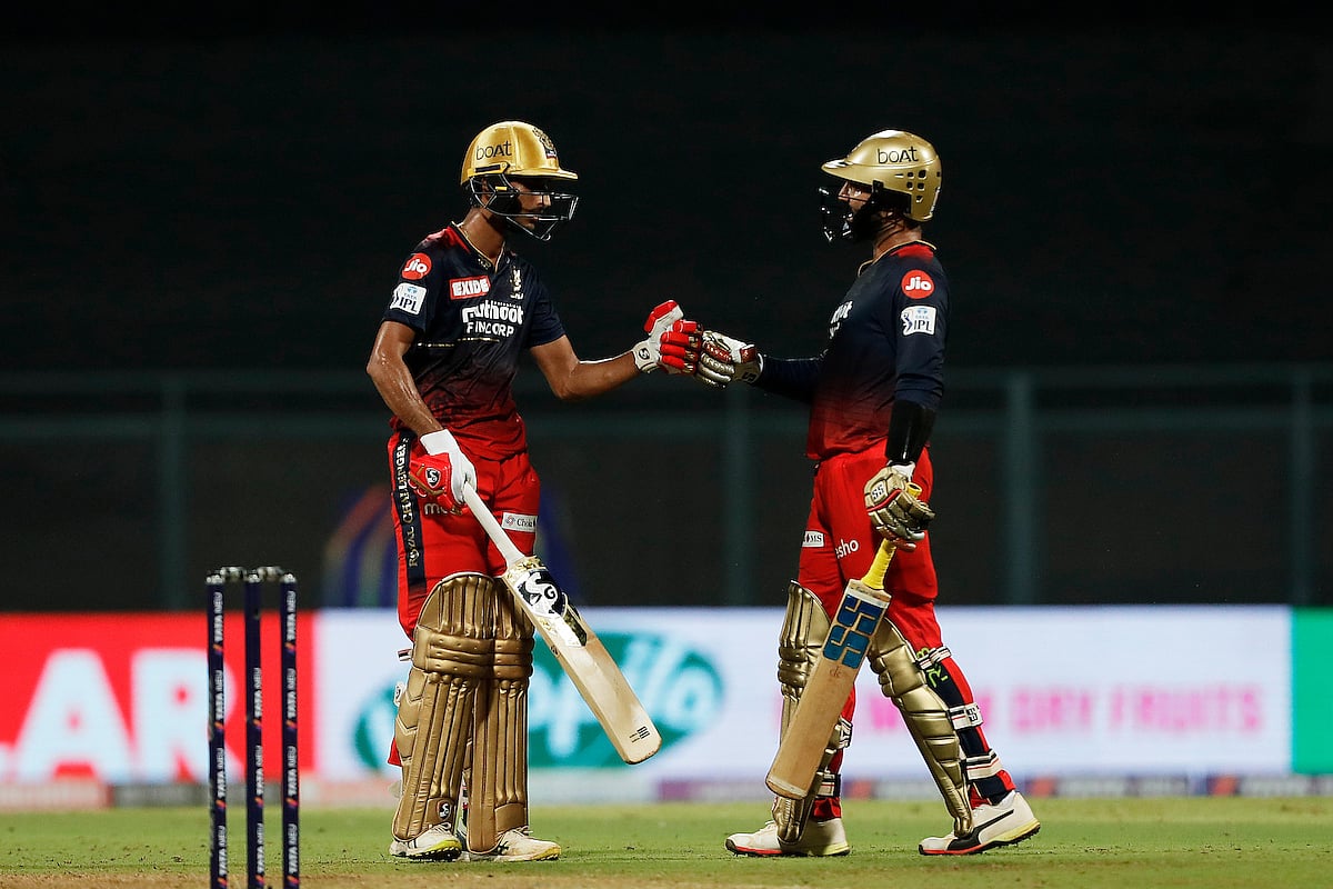 IPL एलिमिनेटर : RCB ने लखनऊ को 208 रनों का दिया लक्ष्य, पाटीदार ने ताबड़तोड़ शतक लगाया