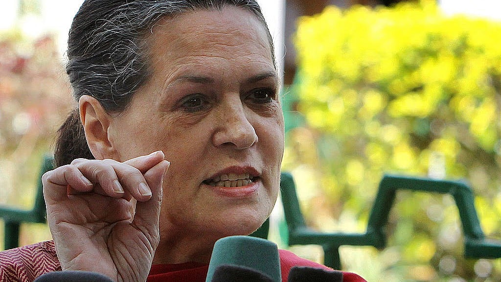 सोनिया गांधी का लेख: हिंदू-मुस्लिम मुद्दा नफरत और विभाजन का है वायरस, देश में इसे फैलाने वालों को मिल रहा समर्थन  