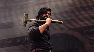 सिनेजीवन: KGF 2 का 'द मॉन्स्टर सॉन्ग' हुआ रिलीज, ब्रिटनी स्पीयर्स ने सोशल मीडिया से लिया ब्रेक