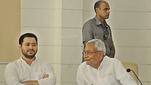 बिहार मंत्रीमंडल का विस्तार आज, नीतीश कैबिनेट में 31 नए मंत्री होंगे शामिल, देखें पूरी लिस्ट