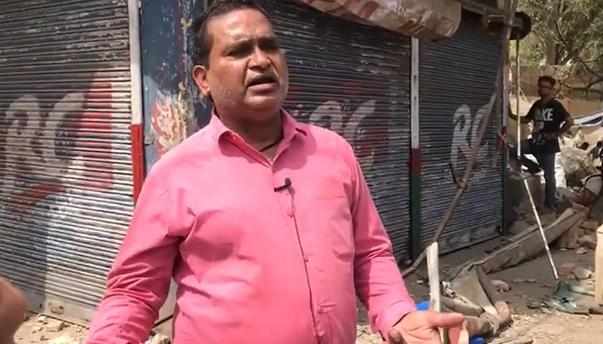 जहांगीरपुरी वाले गणेश गुप्ता ने SC में दी मुआवजे की अर्जी, कहा- सारे कागजात होने पर भी MCD ने चला दिया बुलडोजर