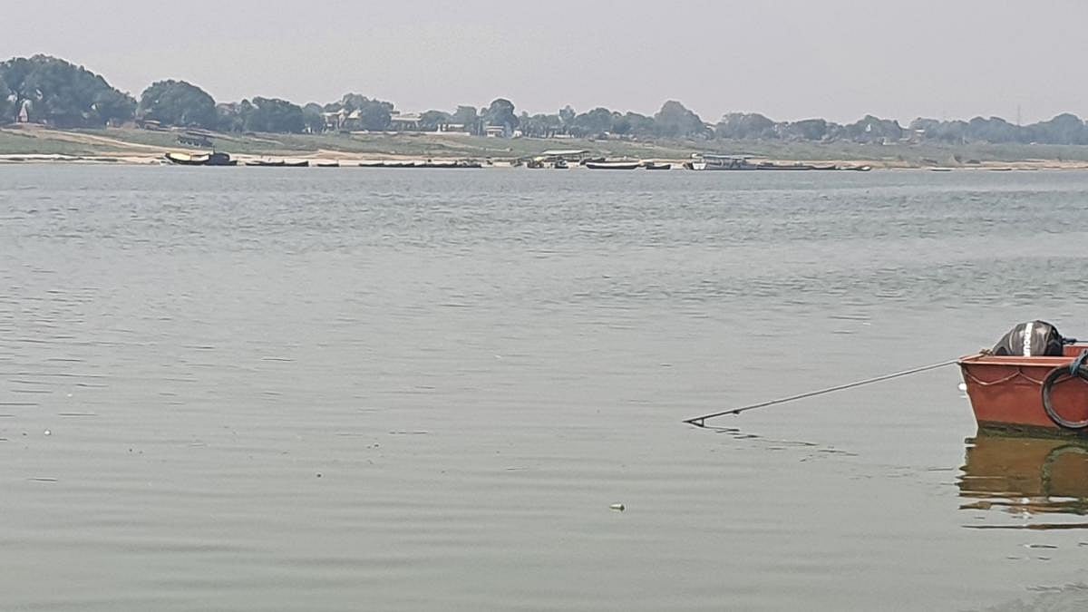 बिहार: बक्सर में गंगा घाट के किनारे एक साथ 6 लोगों के शव मिलने से हड़कंप, कोरोना काल में भी मिले थे कई शव 