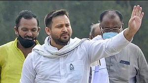 बिहार में जातीय जनगणना पर सियासत गर्म, तेजस्वी ने दिल्ली तक पदयात्रा निकालने का किया ऐलान, सहनी भी देंगे साथ