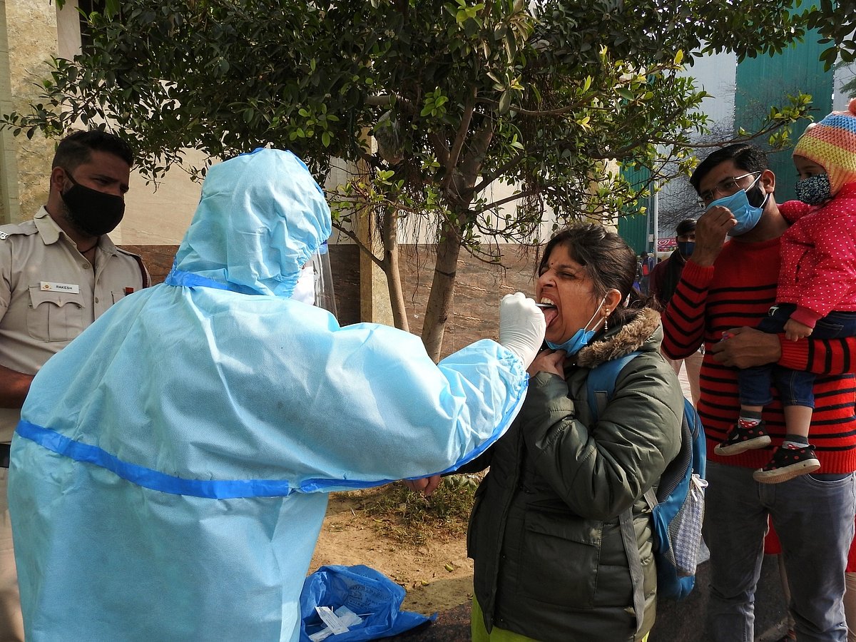 देश में कोरोना के मामलों में फिर से बढ़ोतरी , पिछले 24 घंटों में आए 3545 नए मामले, 27 लोगों की मौत
