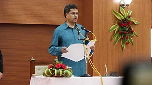 माणिक साहा ने त्रिपुरा के नए मुख्यमंत्री के रूप में ली शपथ, चुनाव से 8 महीने पहले ताज के साथ मिली बड़ी चुनौती