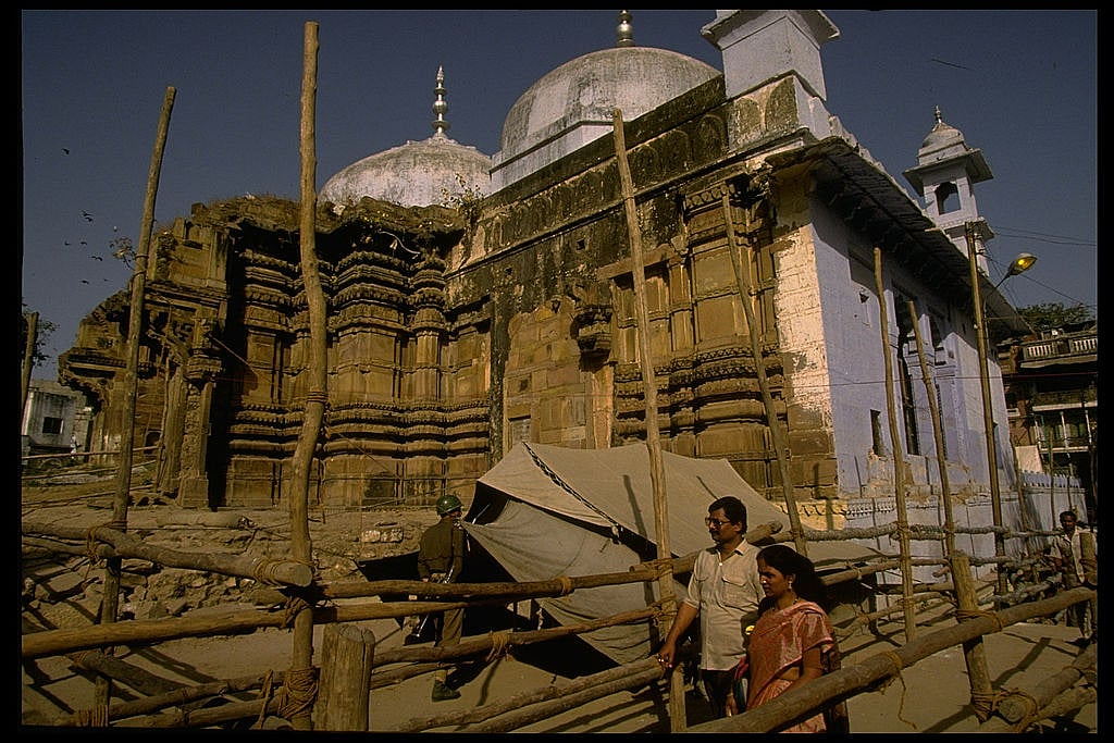 आकार पटेल का लेख: क्या देश को हिंदू राष्ट्र घोषित करने से हो जाएगा सभी समस्याओं का समाधान!