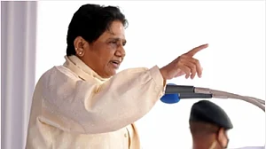 आजम खान के समर्थन में उतरीं मायावती, बोलीं- जेल में रखना द्वेषपूर्ण, न्याय का गला घोंटने जैसा