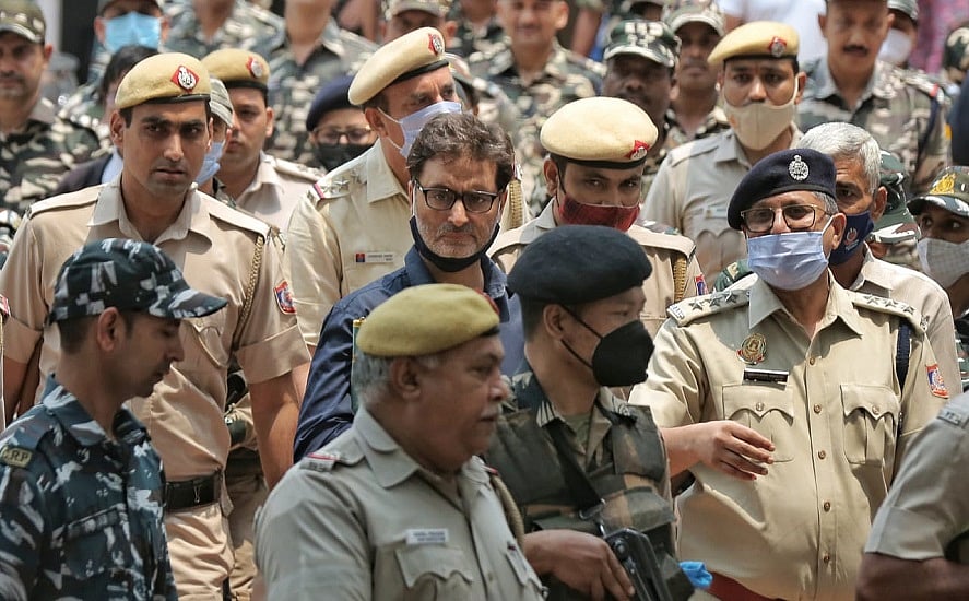 तिहाड़ जेल की सेल में अकेला रहेगा यासीन मलिक, नहीं दिया जाएगा कोई काम, जानें कैसे कटेगी उम्रकैद