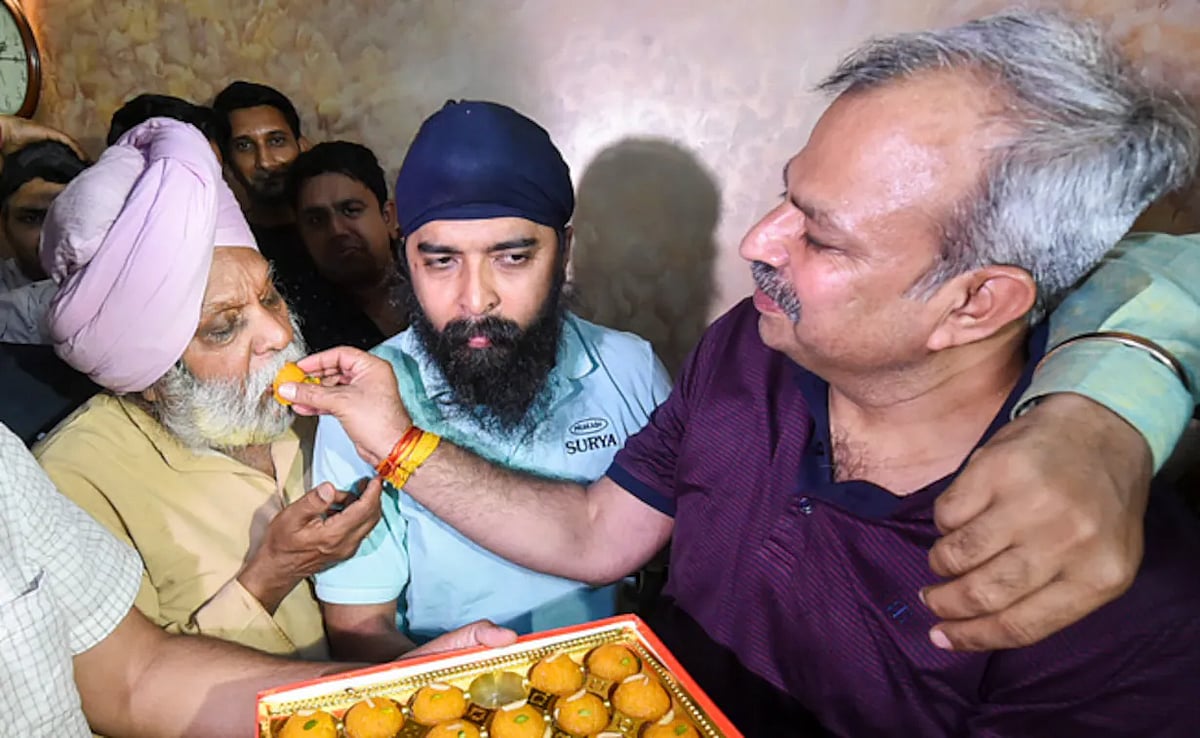 आधी रात को सुनवाई के बाद हाईकोर्ट से BJP नेता तजिंदर बग्गा को मिली राहत, 10 मई तक गिरफ्तारी पर रोक