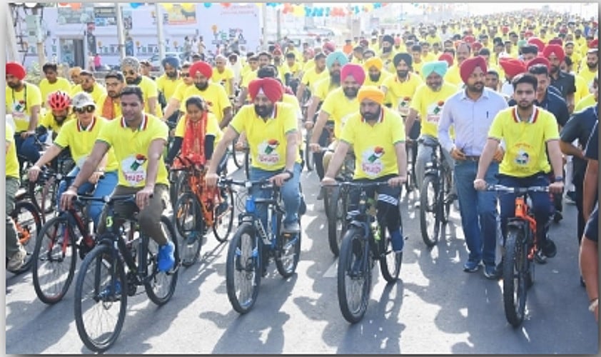 पंजाब में नशे के खिलाफ निकाली गई साइकिल रैली, मुख्यमंत्री भगवंत मान ने दिखाई हरी झंडी