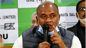 राज्यसभा पर तलवार के बीच आरसीपी सिंह ने नीतीश से मतभेद नकारा, BJP-JDU के रिश्ते को बताया पुराना