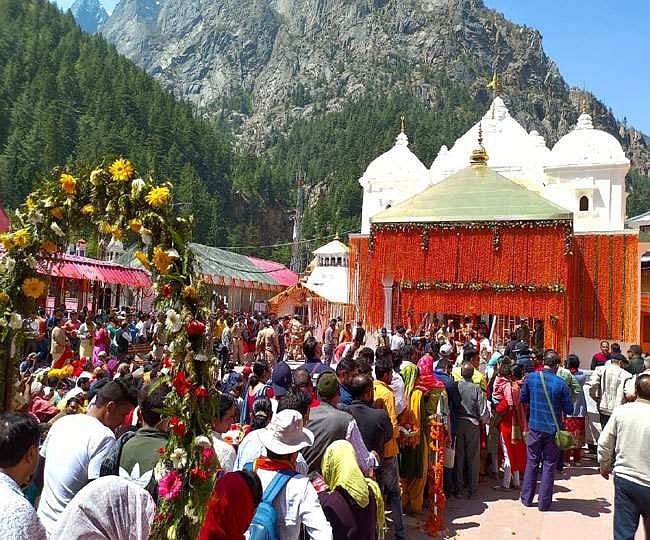 चारधाम यात्रा का आगाज: अक्षय तृतीया पर खुले गंगोत्री-यमुनोत्री के कपाट, जानें कब खुलेंगे केदारनाथ-बदरीनाथ के कपाट   