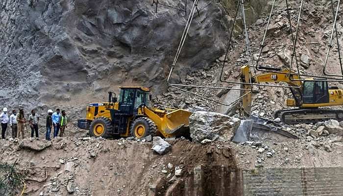 रामबन टनल हादसा: मलबे से निकाले गए सभी 10 मजदूरों के शव, कंस्ट्रक्शन कंपनी पर FIR दर्ज  