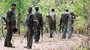 जम्मू-कश्मीर: अवंतीपोरा में जैश के आतंकी मॉड्यूल का भंडाफोड़, 8 गिरफ्तार
