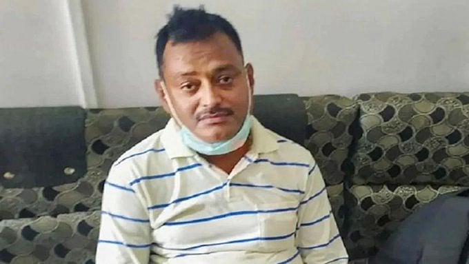 बिकरू कांड: गैंगस्टर विकास दुबे की मदद करने के आरोप में जेल में बंद थाना प्रभारी और इंस्पेक्टर की सेवा बर्खास्त