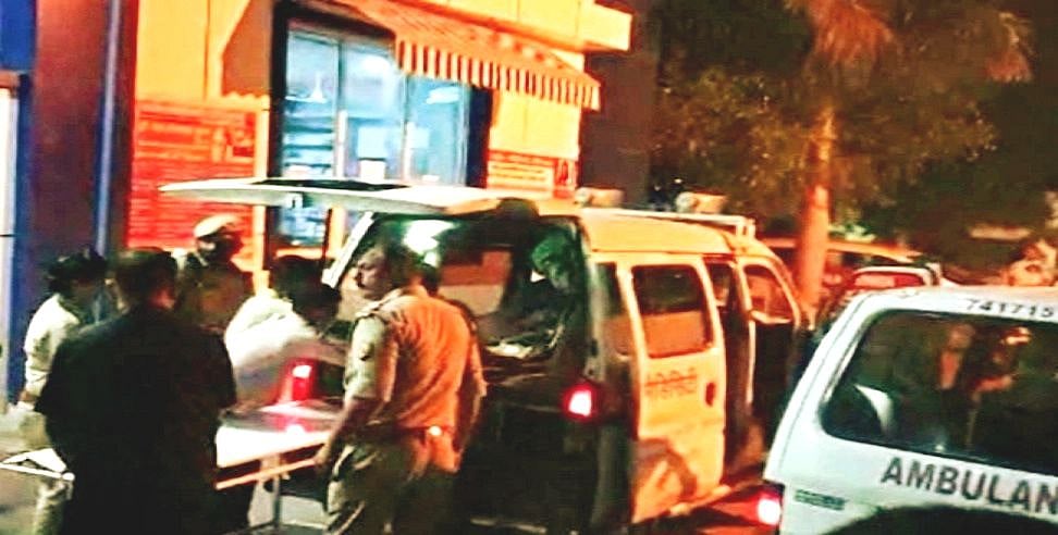 उत्तर प्रदेश के बागपत में पुलिस पर प्रताड़ित करने का आरोप लगाते हुए महिला और उसकी दो बेटियों ने खाया जहर, एक की मौत
