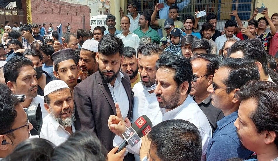 आप विधायक अमानतुल्लाह खान 'हिस्ट्री-शीटर' और 'बैड कैरेक्टर' घोषित, जानें उन पर क्या है आरोप