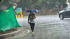 मानसून का इंतजार हुआ खत्म! इस राज्य में अगले दो दिन भारी बारिश की चेतावनी, चलेंगी तेज हवाएं
