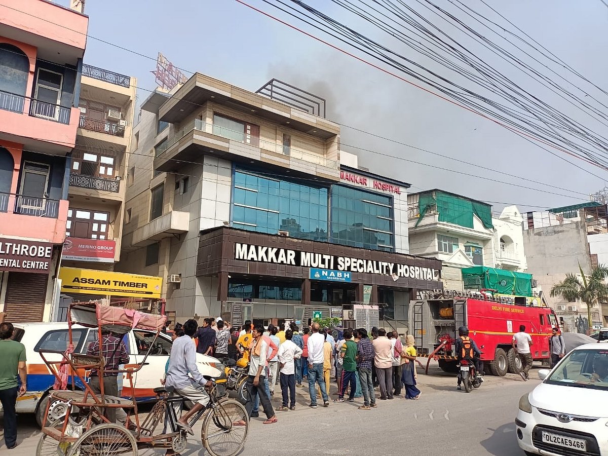 दिल्ली के सफदरजंग समेत दो अस्पतालों में लगी आग, फौरन पाया गया काबू, कोई हताहत नहीं