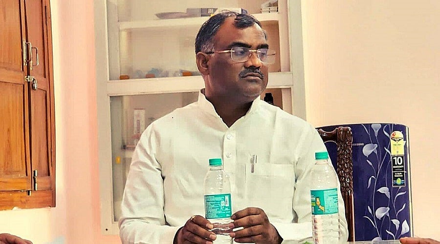 यूपी के मंत्री को सर्किट हाउस में चूहे ने काटा, सांप के काटने के शक में मचा हड़कंप