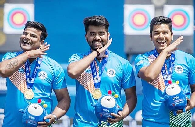 खेल की खबरें: तीरंदाजी WC में भारतीय पुरूष कम्पाउंड टीम ने जीता स्वर्ण और इस वजह से मुशफिकुर WI दौरे से हुए बाहर 