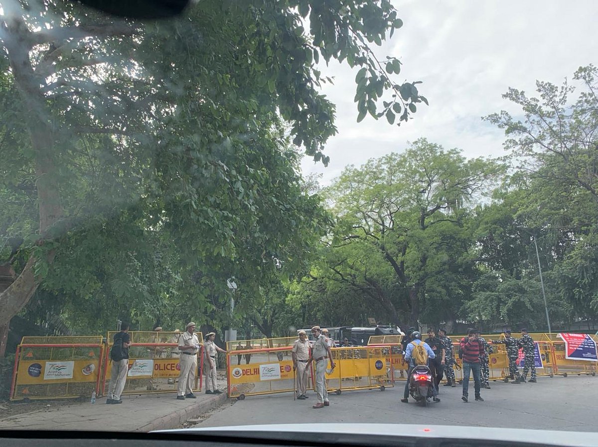 बड़ी खबर LIVE: मोदी सरकार का षडयंत्रकारी तानाबाना सुबह से ही दुष्प्रचार और प्रपंच में लगा है : सुरजेवाला