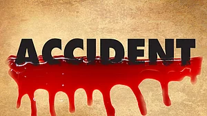 बिहार: पश्चिम चंपारण में भीषण हादसा, बेकाबू कार घर में घुसी, 7 को रौंदा, 3 की मौके पर ही मौत, 4 की हालात गंभीर