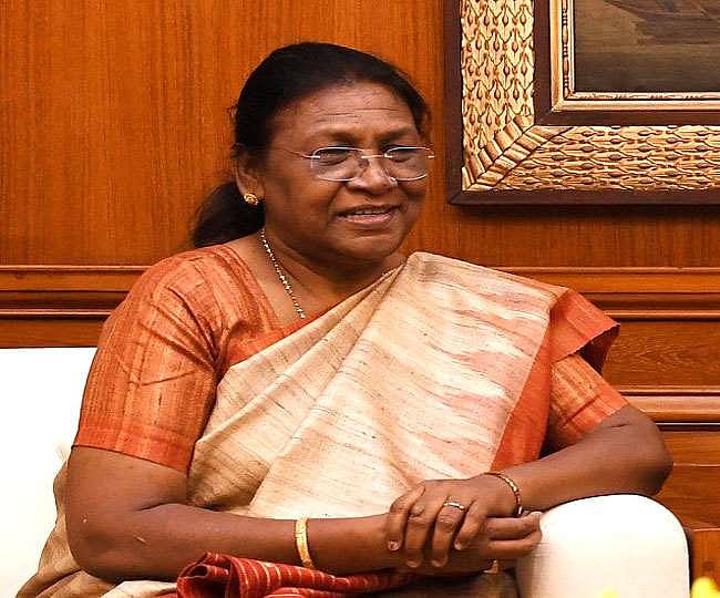 द्रौपदी मुर्मू बनीं देश की पहली महिला आदिवासी राष्ट्रपति, कांग्रेस अध्यक्ष, लोकसभा स्पीकर और राहुल गांधी ने दी बधाई