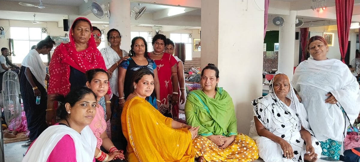 हम हिंदू-मुस्लिम के नाम पर नहीं लड़ते, बुजुर्गों को नहीं भेजते हैं वृद्धाश्रम, किन्नरों ने समाज को दिया महत्वपूर्ण सीख