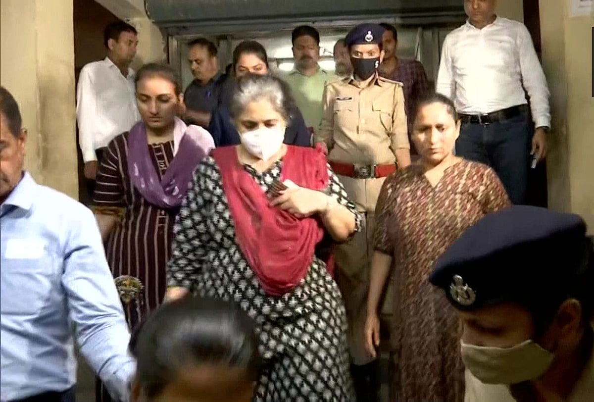 तीस्ता सीतलवाड़ और उनके पति को सुप्रीम कोर्ट से बड़ी राहत, SC ने सबरंग ट्रस्ट मामले में जमानत बरकरार रखी
