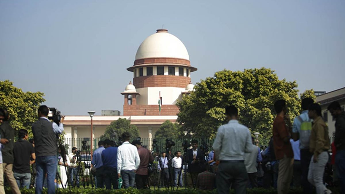 महाराष्ट्र के राज्यपाल के फ्लोर टेस्ट के फैसले को शिवसेना ने सुप्रीम कोर्ट में दी चुनौती, शाम 5 बजे होगी सुनवाई