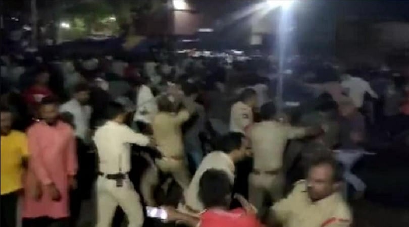 तेलंगाना के आदिलाबाद में विवादित पोस्ट पर बवाल, लोगों ने थाने को घेरा, भारी पुलिस बल तैनात