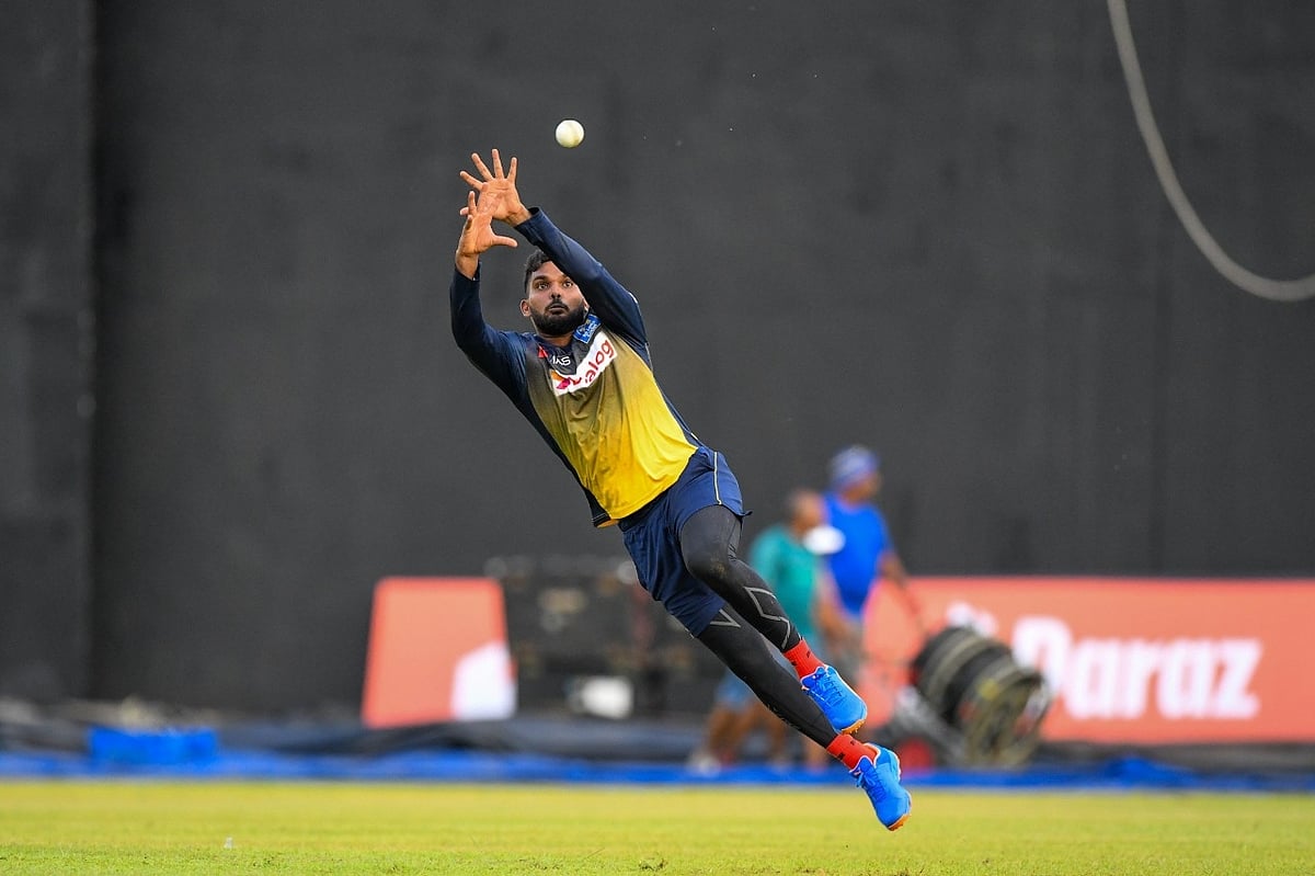 SL vs AUS: पहले टी20 के लिए श्रीलंकाई टीम का ऐलान, इन दिग्गज खिलाड़ियों की हुई वापसी    