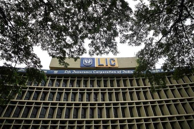 LIC के निवेशकों को 1.2 लाख करोड़ रुपये का नुकसान, इश्यू प्राइस से 20 प्रतिशत नीचे गिरे शेयर 