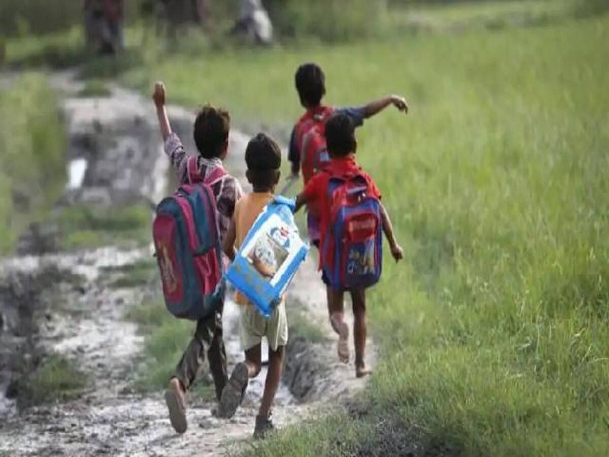 पिथौरागढ़ में नौनिहालों की जिंदगी से हो रहा खिलवाड़! सरकारी स्कूलों में बांटा जा रहा एक्सपायरी डेट का दूध