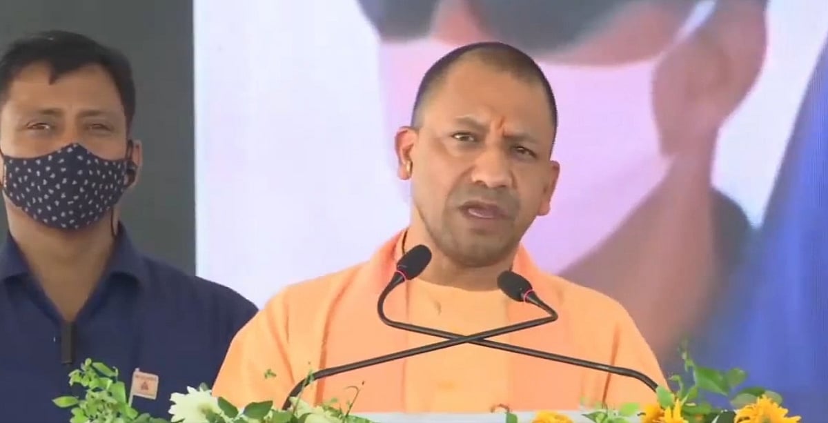 उत्तर प्रदेश: तुलसीदास को लेकर योगी के ट्वीट पर कासगंज में बवाल, स्थानीय निवासियों ने दी आंदोलन की धमकी 