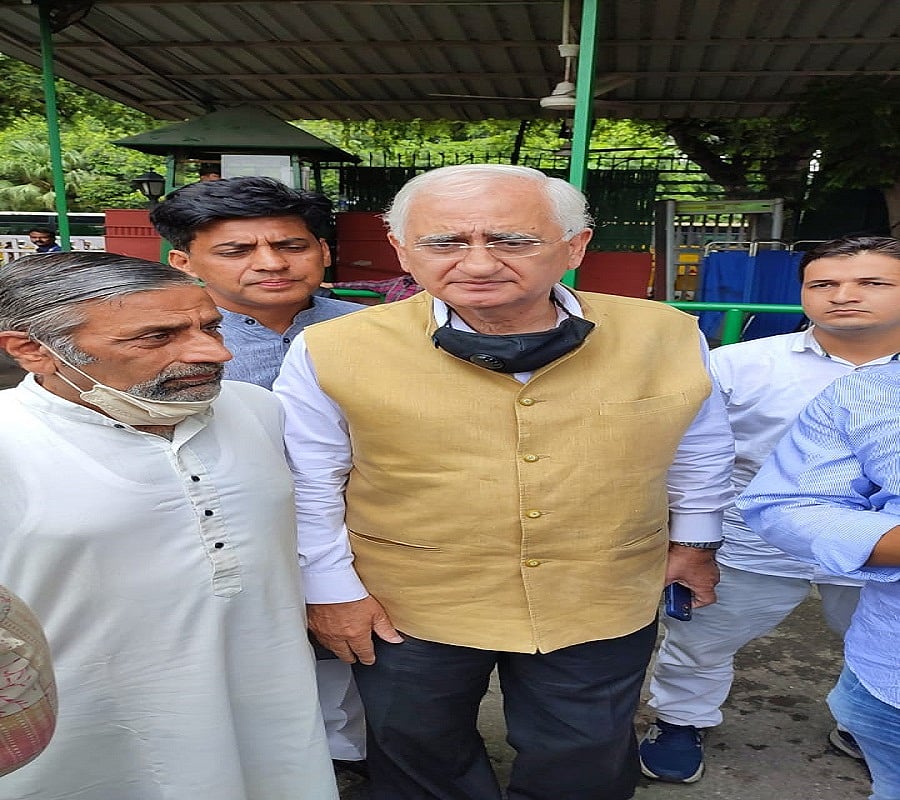 बड़ी खबर LIVE: द्रौपदी मुर्मू भारत की पहली महिला आदिवासी राष्ट्रपति बनीं, पीएम मोदी, राहुल गांधी ने दी बधाई
