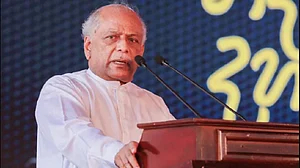 श्रीलंका में दिनेश गुणवर्धने ने ली प्रधानमंत्री की शपथ, विक्रमसिंघे ने राजनीतिक संकट खत्म करने की कवायद शुरू की