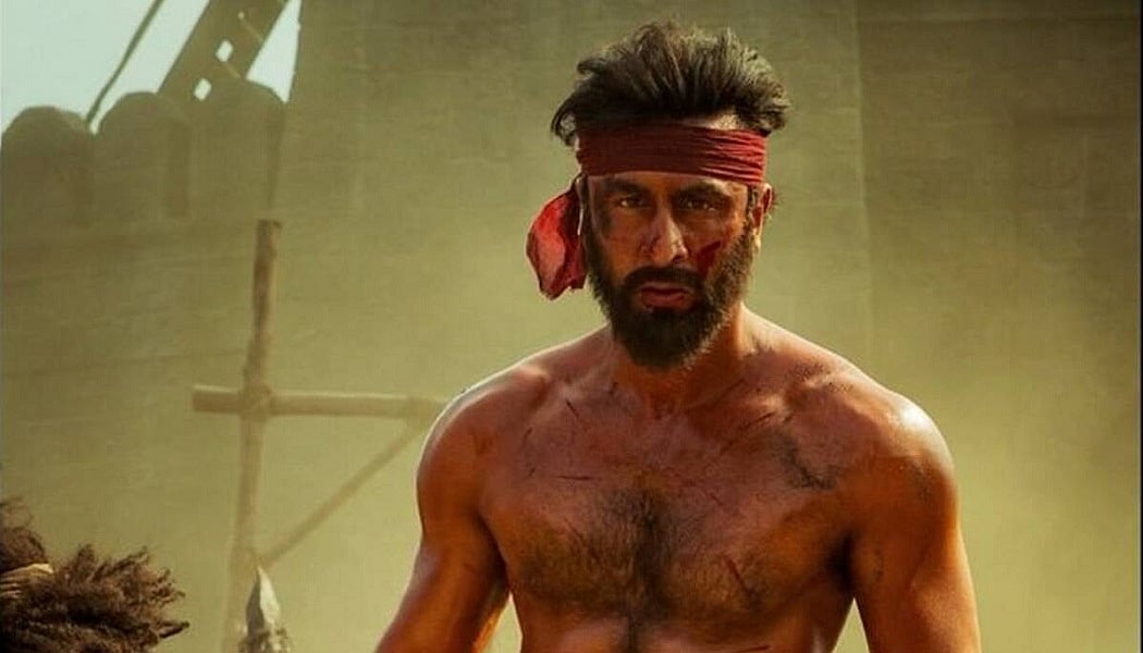 सिनेजीवन: फीकी रही फिल्म ‘शमशेरा’ की पहले दिन की कमाई और सलमान को सुरक्षा का डर, लगाई हथियार लाइसेंस की अर्जी    
