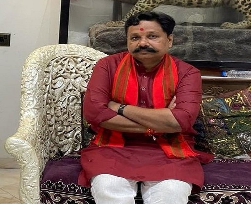गुजरात के मंत्री के खिलाफ महिला को बंधक बना रेप का आरोप, पूर्व सरपंच की शिकायत पर पुलिस ने दिया जांच का भरोसा