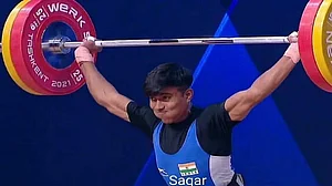 CWG 2022: भारत को पहला मेडल, संकेत महादेव ने वेटलिफ्टिंग में जीता रजत, राष्ट्रपति, पीएम मोदी और राहुल गांधी ने दी बधाई