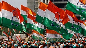ग्वालियर के बाद तोमर के मुरैना में भी बीजेपी ने गंवाया मेयर पद, कांग्रेस ने 25 साल बाद रीवा में भी दर्ज की जीत