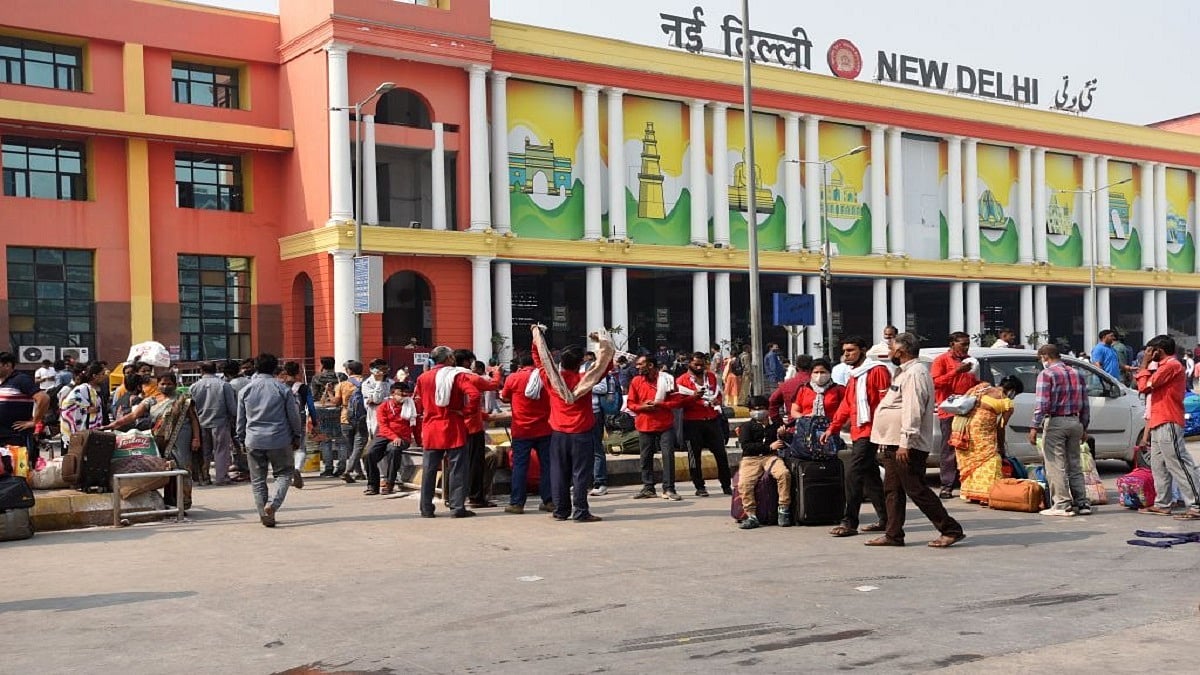 नई दिल्ली स्टेशन भगदड: रेलवे का बड़ा फैसला, आठ से 16 नंबर तक के प्लेटफार्म पर ट्रेन को लेकर आरपीएफ से लेनी होगी मंजूरी 