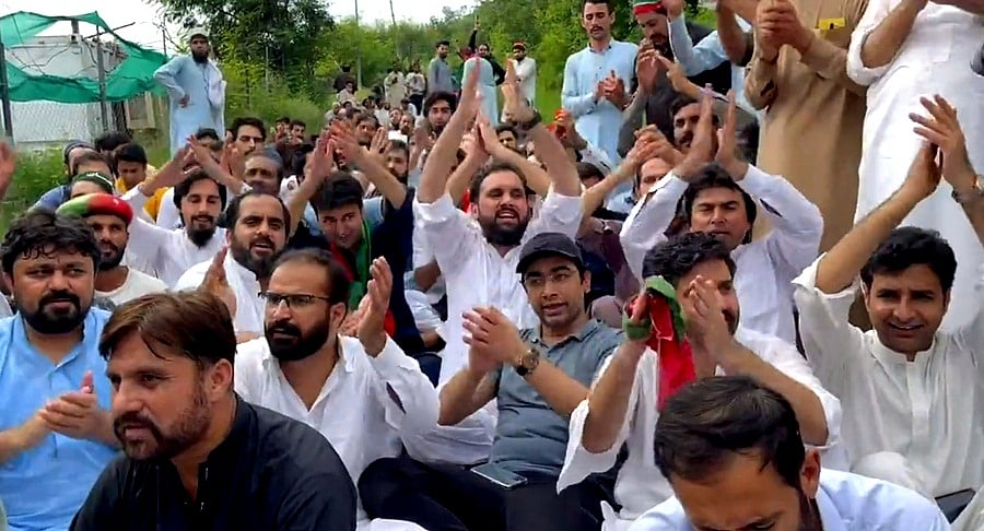दुनिया की खबरें: इमरान को गुरुवार तक गिरफ्तारी से राहत, मिली जमानत, इजराइल में मंकीपॉक्स के मामले 200 के पार