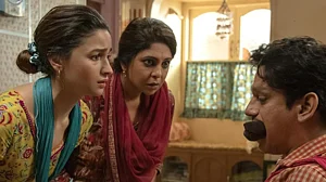 बायकॉट आलिया भट्ट हुआ ट्रेंड, लोग करने लगे एक्ट्रेस को बॉयकॉट, वजह जानकर आएगी हंसी!